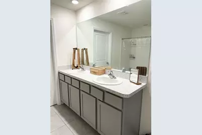 4678 Cornerstone Road, Wildwood, FL 34785 - Photo 11