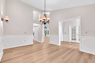 8021 Landgrove Ct, Orlando, FL 32819 - Photo 11