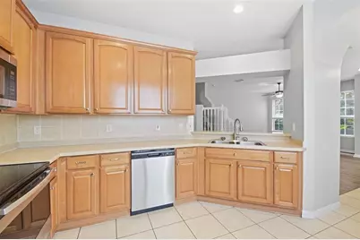 27921 Pleasure Ride Loop, Wesley Chapel, FL 33544 - Photo 15