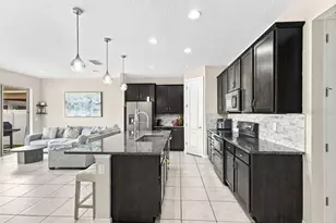 914 Fallon Hills Dr, Haines City, FL 33844 - Photo 5