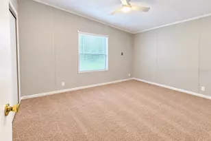 2562 SE 178th Ave, Silver Springs, FL 34488 - Photo 15