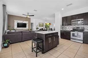 2857 Carrickton Cir, Orlando, FL 32824 - Photo 9