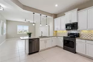 8712 Bridgeport Bay Cir, Mount Dora, FL 32757 - Photo 13