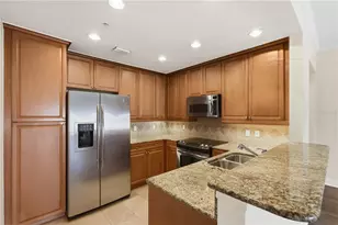 2305 Edgewater Dr, Orlando, FL 32804 - Photo 5