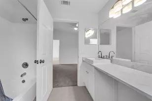 2678 N Juliet Dr, Deltona, FL 32738 - Photo 11