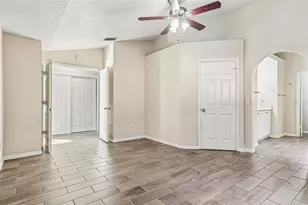 9200 Valencia Palms Dr, Orlando, FL 32825 - Photo 13
