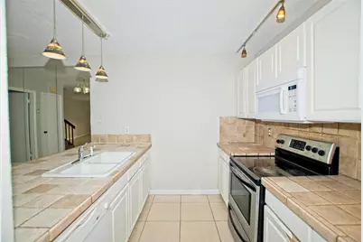 5373 Bamboo Court #402, Orlando, FL 32811 - Photo 13