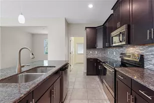 9875 Pecan Hickory Way, Orlando, FL 32832 - Photo 11