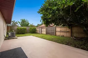 102 Oakridge Ct, Sanford, FL 32773 - Photo 23