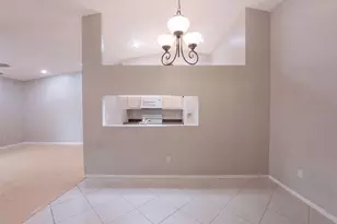 102 Oakridge Ct, Sanford, FL 32773 - Photo 9