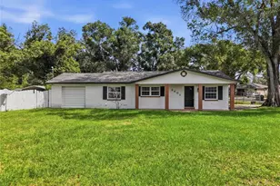 9401 N Rome Cir, Tampa, FL 33612 - Photo 1