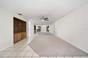 9401 N Rome Cir, Tampa, FL 33612 - Photo 5