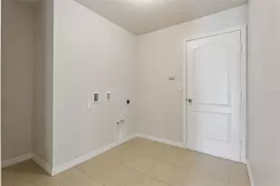 2119 Peyto Wy, Lakeland, FL 33805 - Photo 5