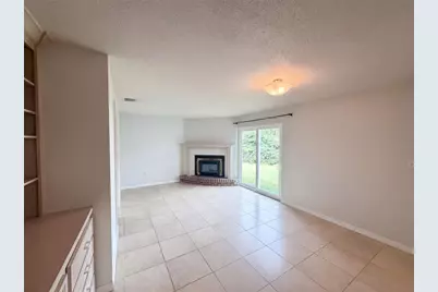 2716 Charleston Drive, Plant City, FL 33563 - Photo 13