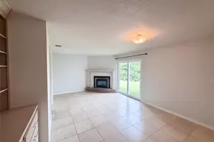 2716 Charleston Dr, Plant City, FL 33563 - Photo 13