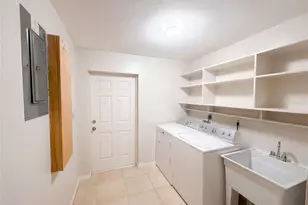2716 Charleston Dr, Plant City, FL 33563 - Photo 11