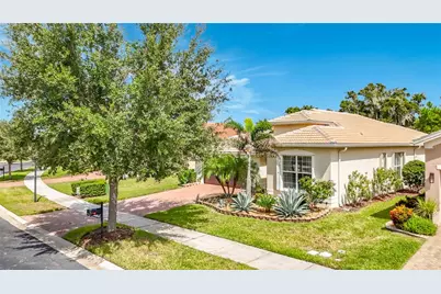 16144 Coquina Bay Lane, Wimauma, FL 33598 - Photo 5