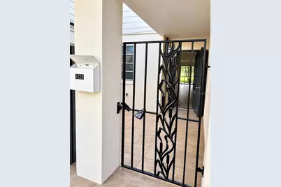 5228 Cypress Creek Drive #105, Orlando, FL 32811 - Photo 11