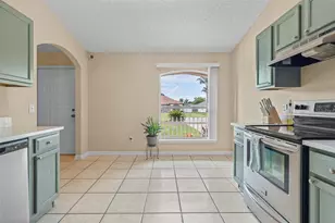 1047 Stillwater Ave, Deltona, FL 32725 - Photo 9