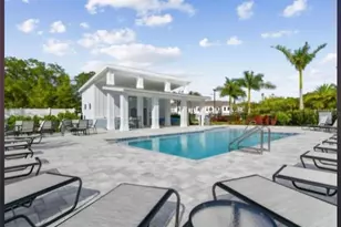4044 Via Sienna Cir, Sarasota, FL 34243 - Photo 13