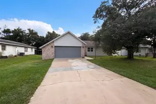 881 Vicksburg St, Deltona, FL 32725 - Photo 1