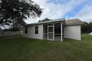 881 Vicksburg St, Deltona, FL 32725 - Photo 5