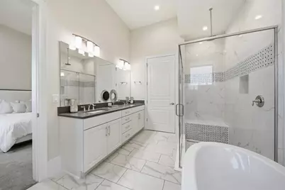 1051 Jack Nicklaus Court, Kissimmee, FL 34747 - Photo 11