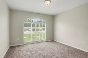 8520 Cherry Hill Dr, Lakeland, FL 33810 - Photo 9