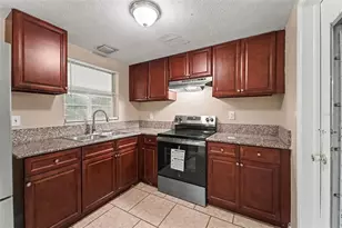 10632 Laburnum Dr, Port Richey, FL 34668 - Photo 7