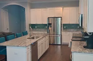 427 Carolina Ave, Lady Lake, FL 32159 - Photo 5