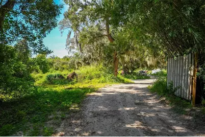 696 N Sunset Drive, Mount Dora, FL 32757 - Photo 9