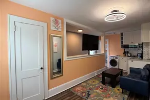 7401 1/2 1st Ave N, Saint Petersburg, FL 33710 - Photo 5