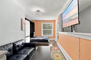 7401 1/2 1st Ave N, Saint Petersburg, FL 33710 - Photo 5