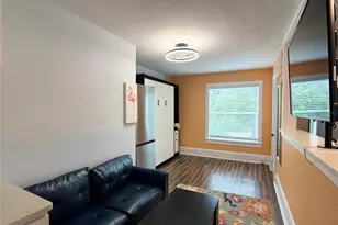 7401 1/2 1st Ave N, Saint Petersburg, FL 33710 - Photo 3