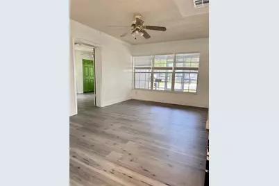 3995 40th Street N, Saint Petersburg, FL 33714 - Photo 15