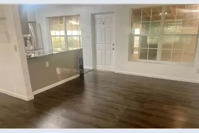 3995 40th Street N, Saint Petersburg, FL 33714 - Photo 5
