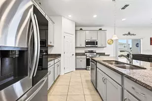 33384 Country House Dr, Sorrento, FL 32776 - Photo 11