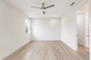 460 Grenadier Ave NW, Palm Bay, FL 32907 - Photo 23