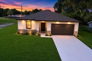 460 Grenadier Ave NW, Palm Bay, FL 32907 - Photo 3
