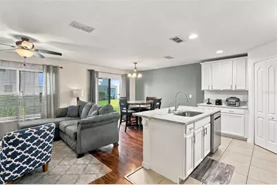 6431 Windsor Lakes Cir, Sanford, FL 32773 - Photo 11