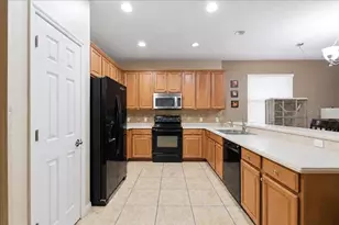 15319 Montesino Dr, Orlando, FL 32828 - Photo 9
