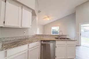 9703 Glenpointe Dr, Riverview, FL 33569 - Photo 11