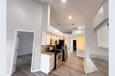 9703 Glenpointe Drive, Riverview, FL 33569 - Photo 9
