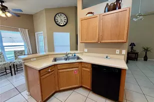 2564 Bear Creek Ct, Kissimmee, FL 34747 - Photo 11