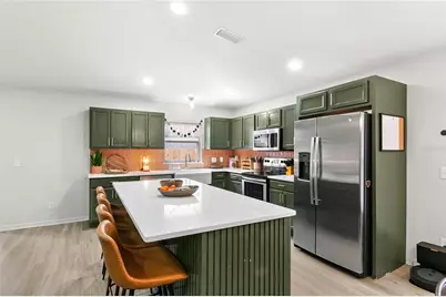 31234 Chevy Chase Drive, Sorrento, FL 32776 - Photo 3