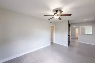 1610 Stevensons Dr, Clearwater, FL 33755 - Photo 3