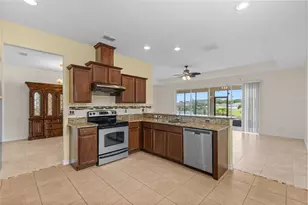 3652 Madbury Cir, Lakeland, FL 33810 - Photo 11
