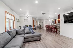 2598 Wood St, Sarasota, FL 34237 - Photo 29