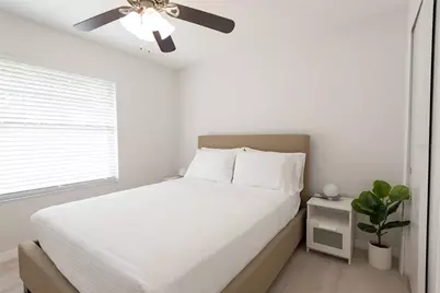 1085 Indian Ridge Trl E, Kissimmee, FL 34747 - Photo 15