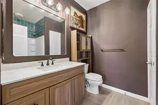 911 N Orange Ave, Orlando, FL 32801 - Photo 17